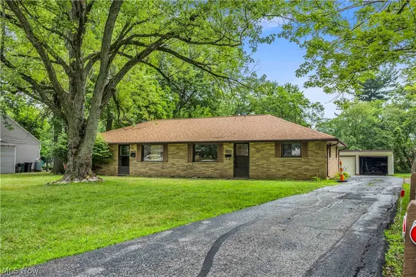 14185 Niagara Drive, Strongsville, OH 44136
