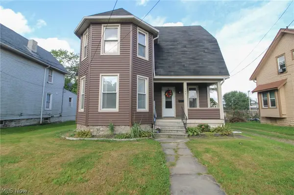 146 Charles Se Avenue, Warren, OH 44483