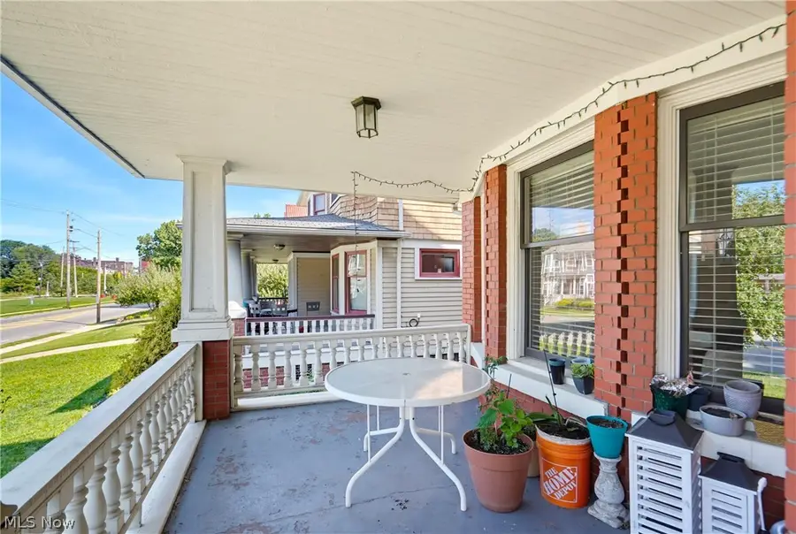 1463 E 105th Street, Cleveland, OH 44106 - #3