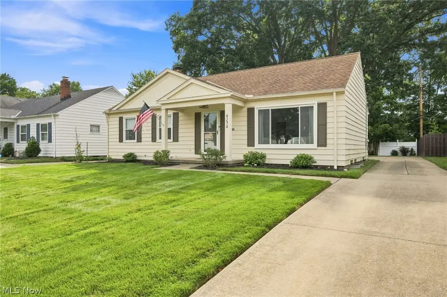 4274 W 202, Fairview Park, OH 44126 - #2