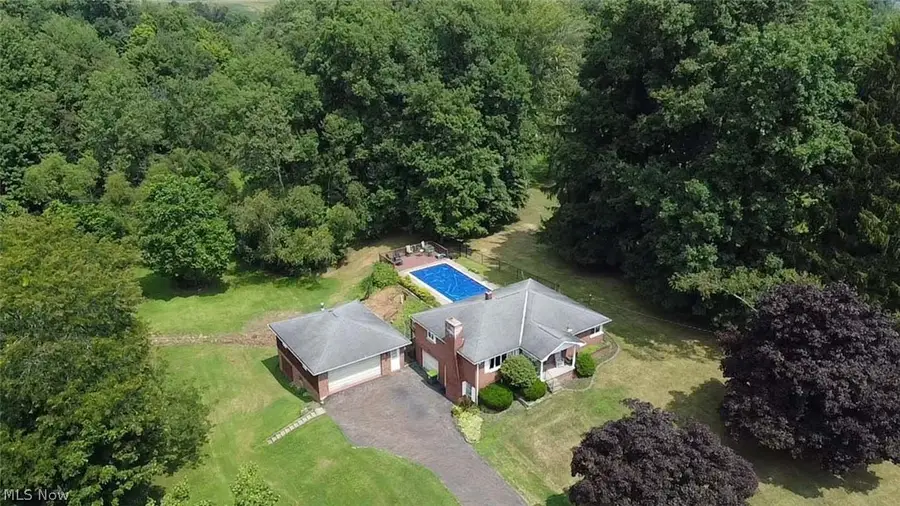 16351 Bowman Ne Street, Homeworth, OH 44634 - #2