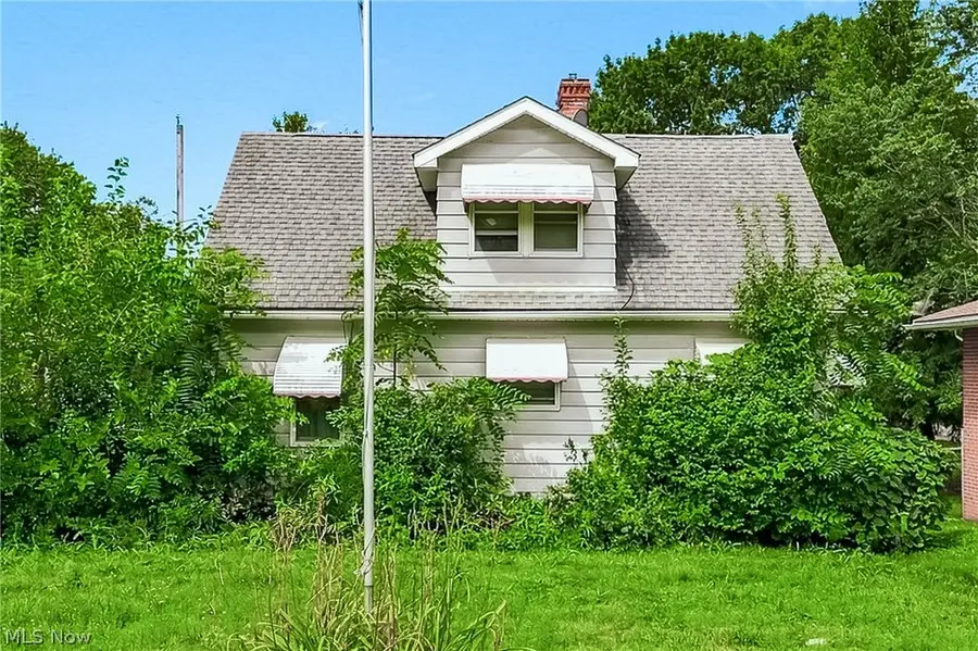 1815 Daniels Avenue, Akron, OH 44312 - #2