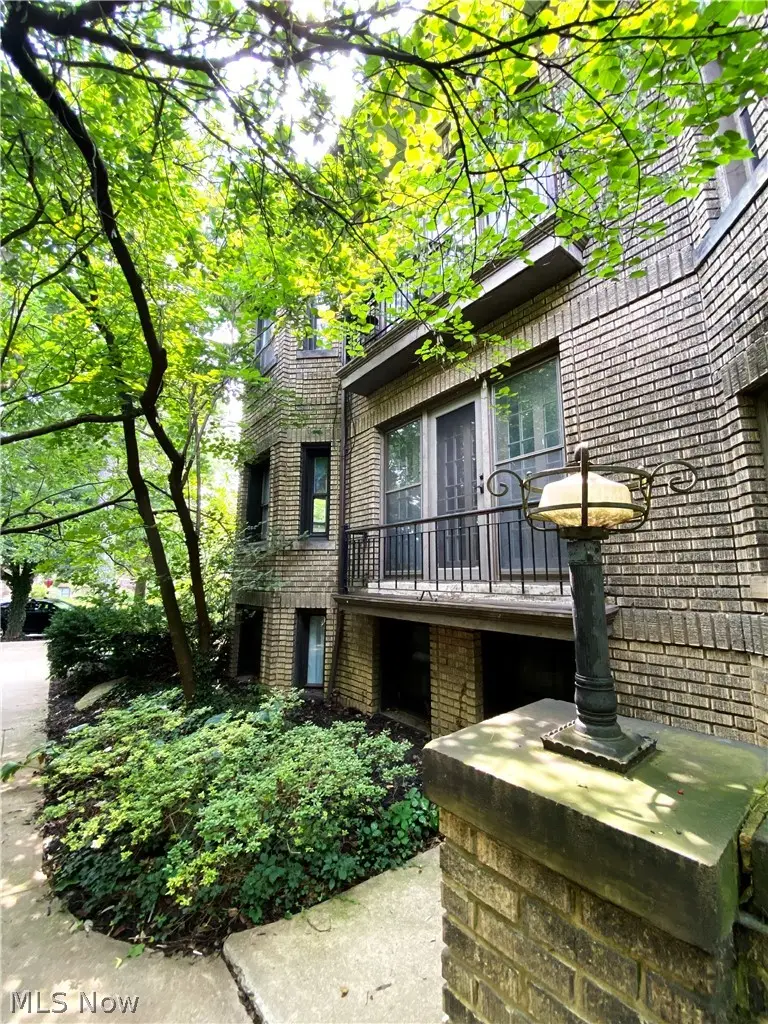 2469 Overlook Road #Unit 1, Cleveland Heights, OH 44106 - #3