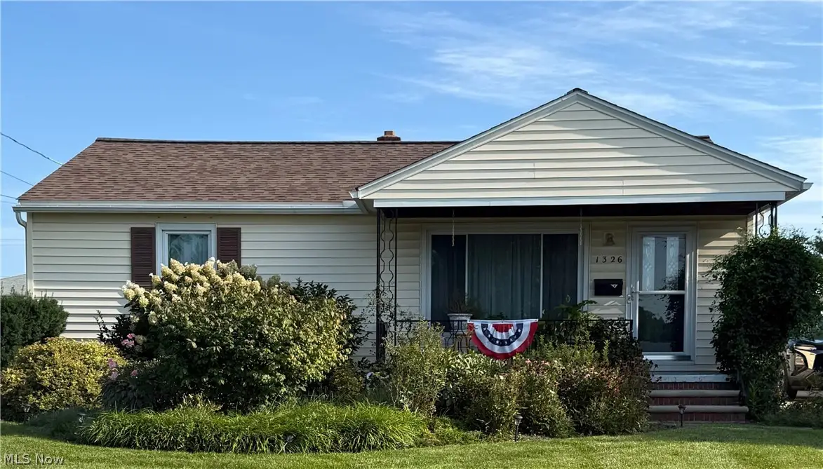 1326 W 29th Street, Lorain, OH 44052 - #1