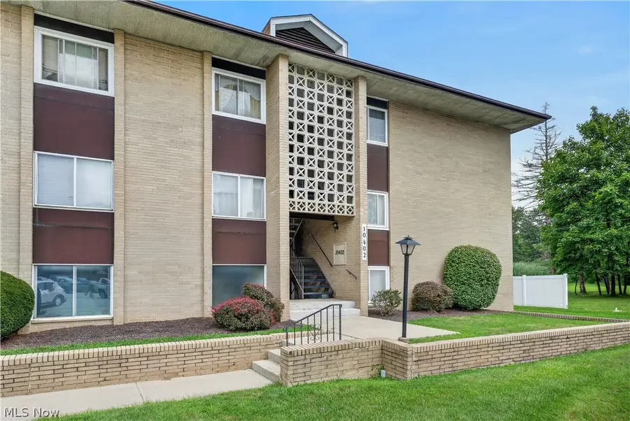 10402 N Church Drive #405, Parma Heights, OH 44130 - #2