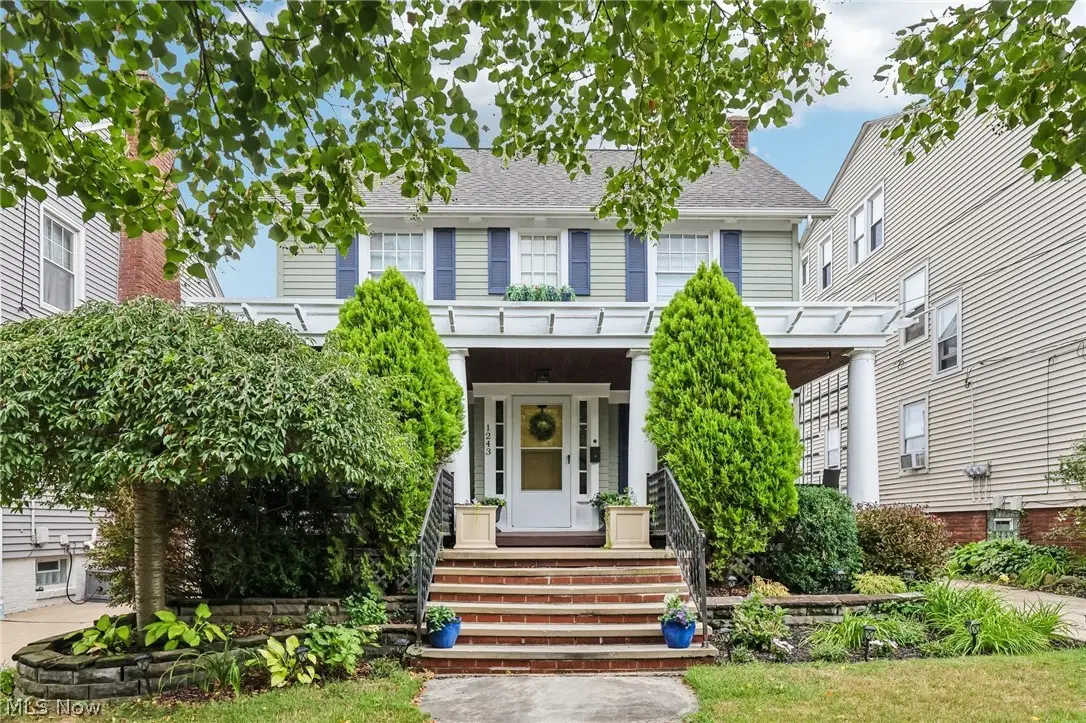 1243 Edwards Avenue, Lakewood, OH 44107 - #1