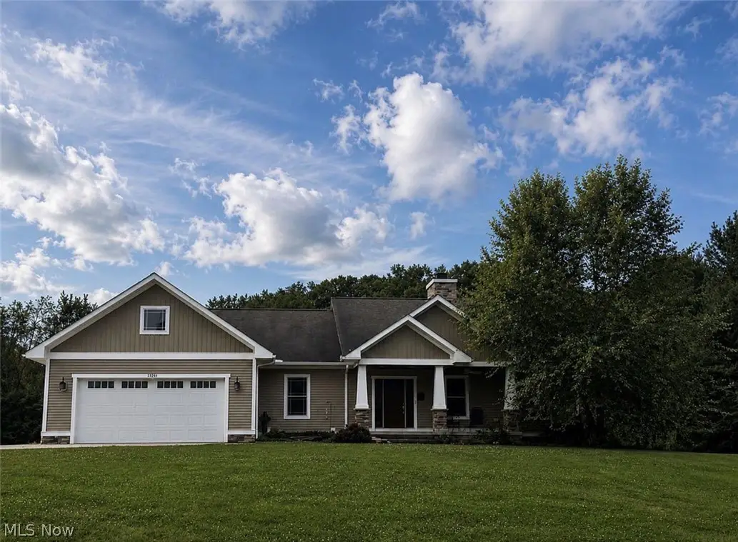 2976 Greenleaf Road, Akron, OH 44312 - #1