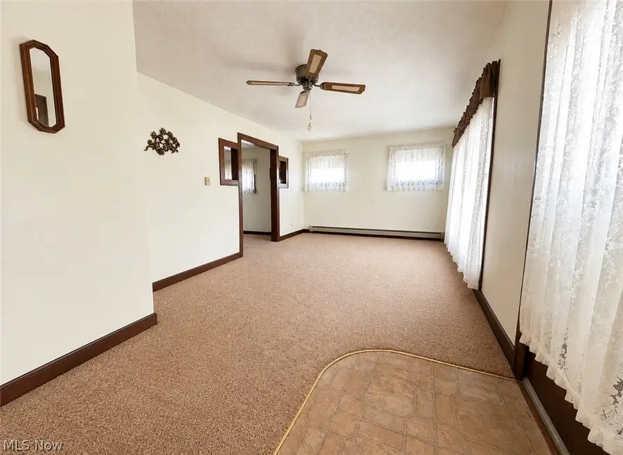 514 Barnett Avenue, Newcomerstown, OH 43832 - #2
