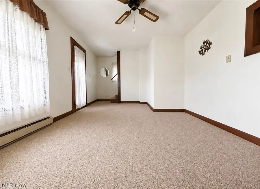 514 Barnett Avenue, Newcomerstown, OH 43832 - #3
