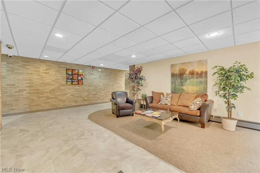 115 S Rocky River Drive #602, Berea, OH 44017 - #3