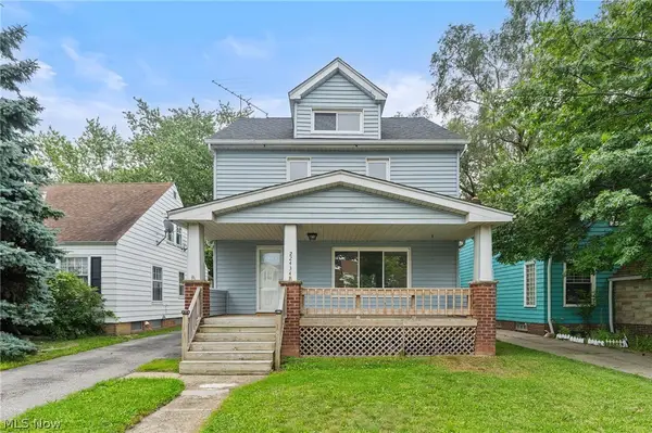 22434 Seabrooke Avenue, Euclid, OH 44123