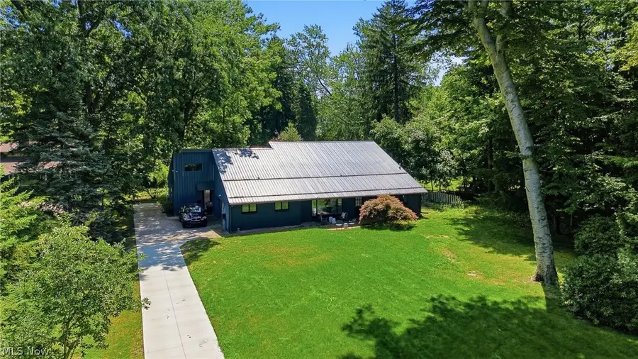 12866 Lake Shore Boulevard, Bratenahl, OH 44108 - #2