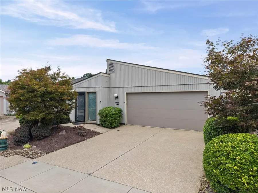 11025 Southwind Court, Strongsville, OH 44149 - #2
