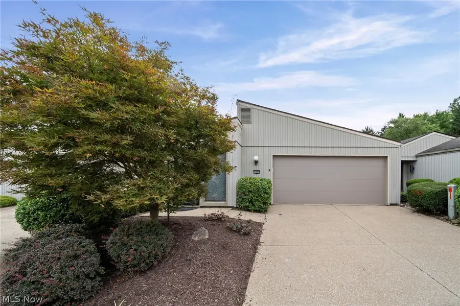 11025 Southwind Court, Strongsville, OH 44149 - #3