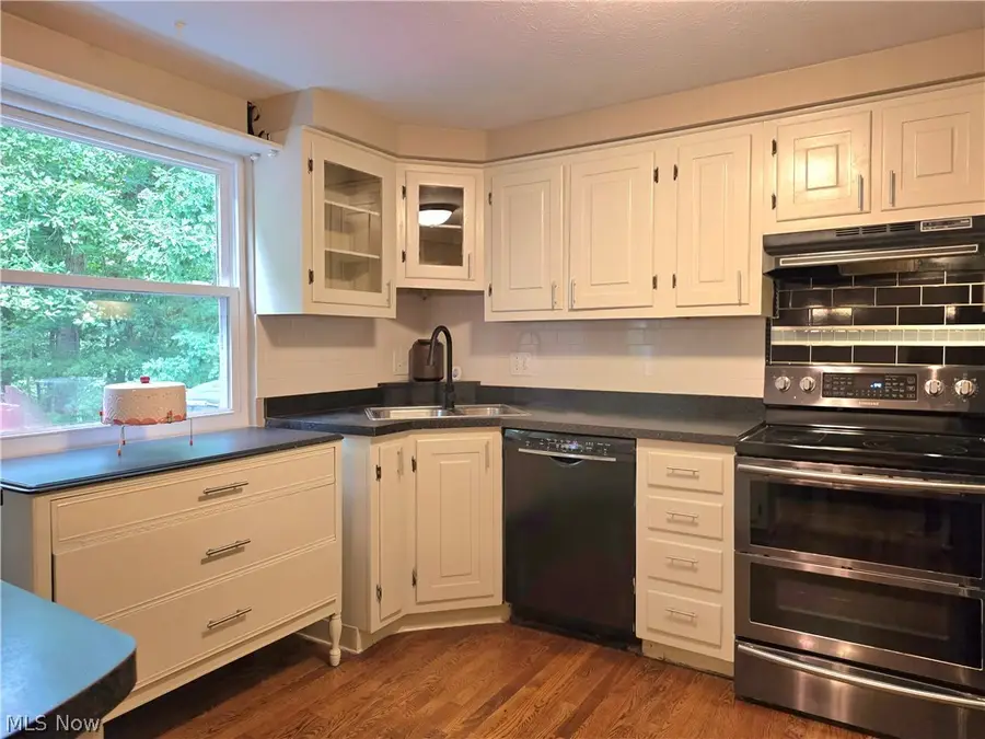 9900 Pebble Beach Cove, Aurora, OH 44202 - #2