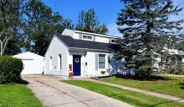 696 High Street, Bedford, OH 44146