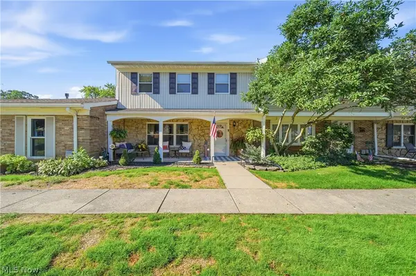 2137 Beechtree Drive, Uniontown, OH 44685