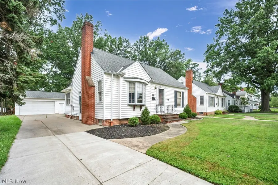 454 E 270th Street, Euclid, OH 44132 - #3