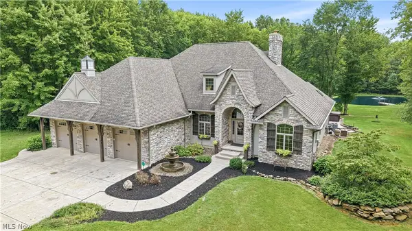 5560 Oak Hill Drive, Warren, OH 44481