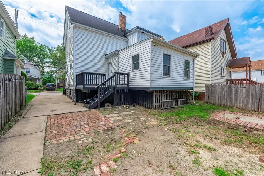 2718 Roanoke Avenue, Cleveland, OH 44109 - #3
