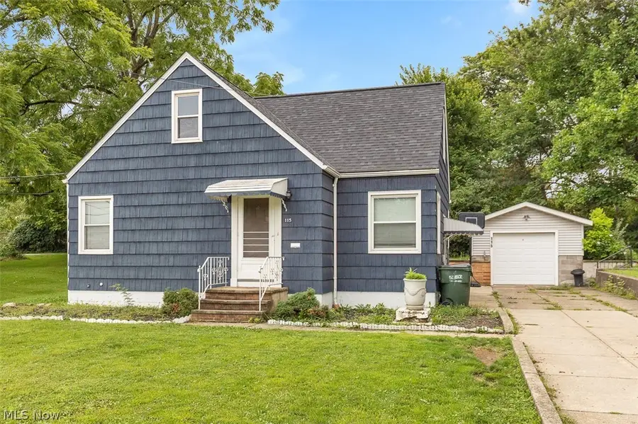 115 Wheelock Drive, Bedford, OH 44146 - #2