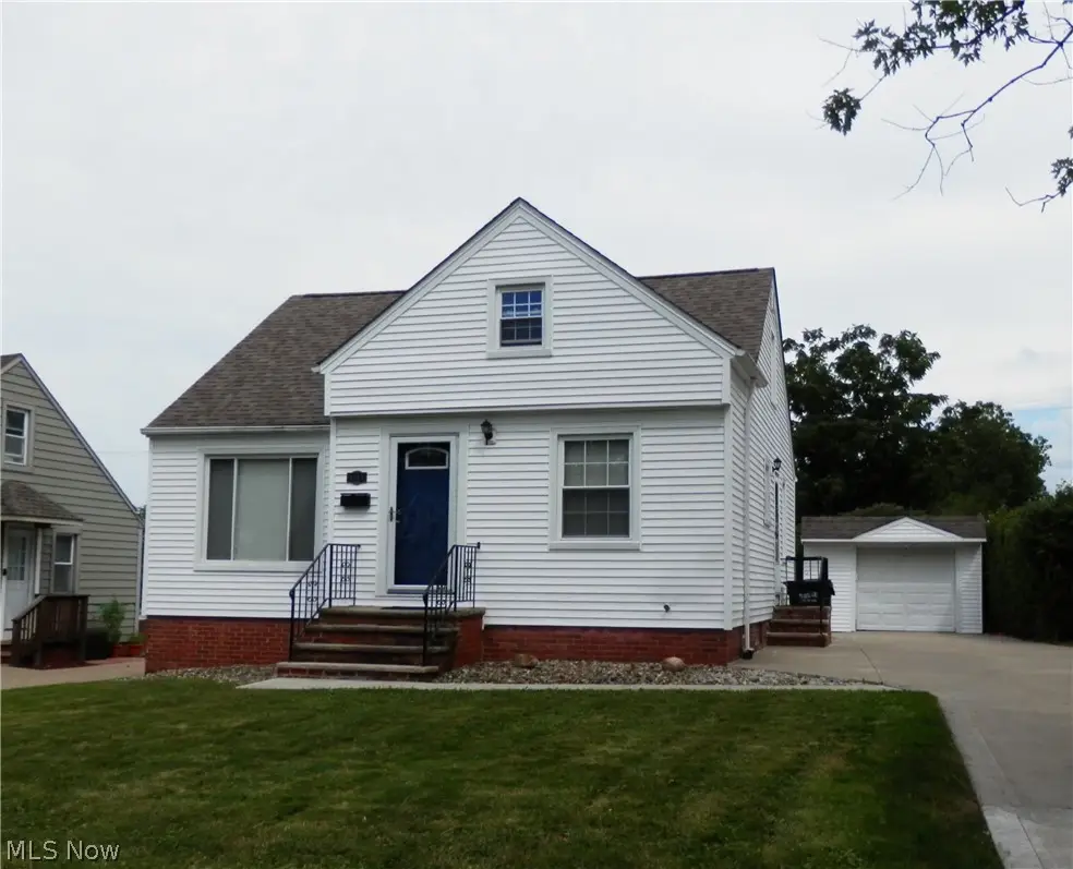 1277 Iroquois Avenue, Mayfield Heights, OH 44124 - #1