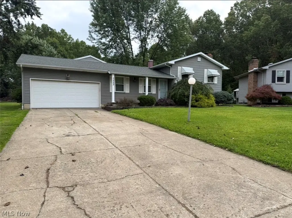 7523 Jaguar Drive, Youngstown, OH 44512 - #1