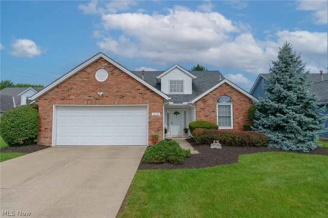 16368 N Laguardia, Strongsville, OH 44136 - #1