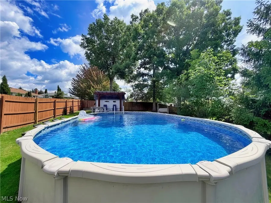 2975 Vincent Drive, Seven Hills, OH 44131 - #2