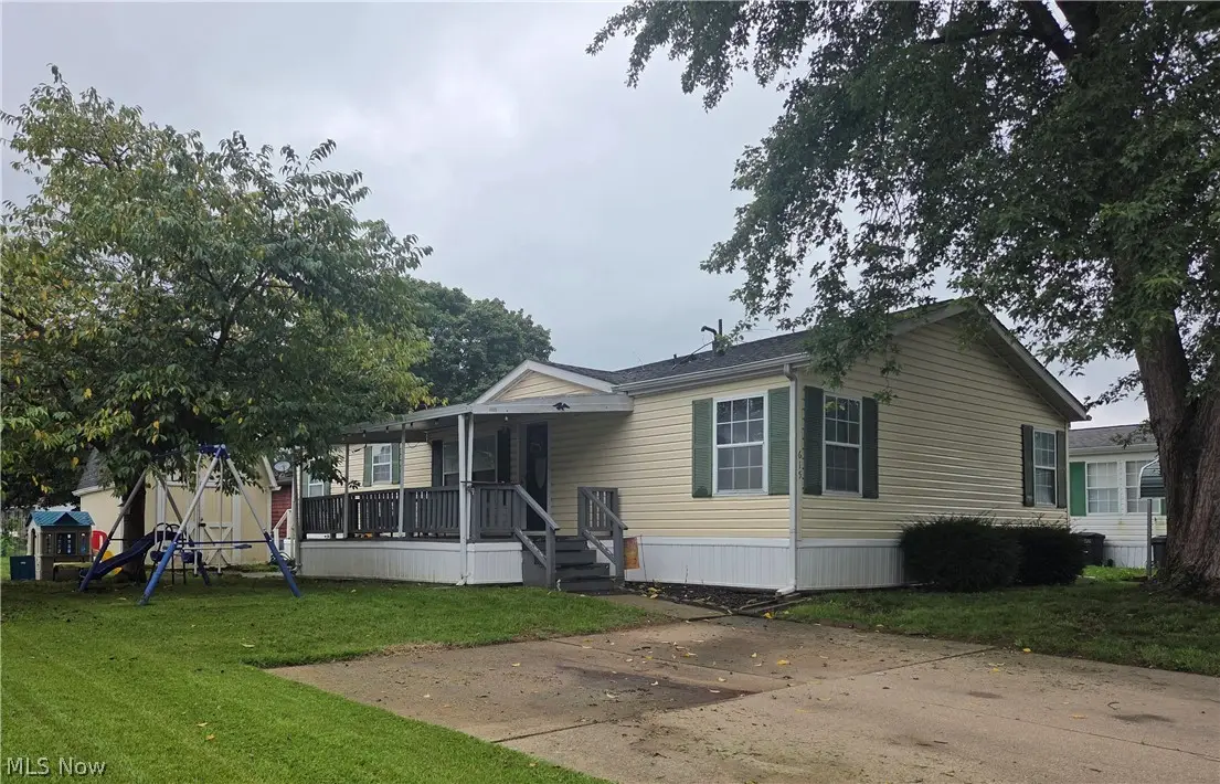 615 Sandpiper Se Drive, New Philadelphia, OH 44663 - #1
