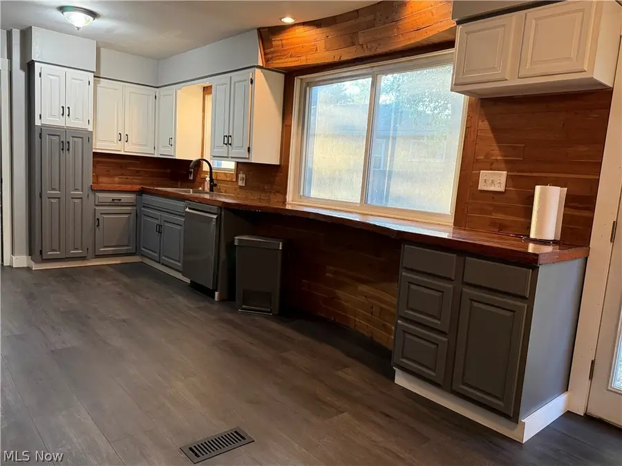 1647 Fairfax Road, Akron, OH 44313 - #2