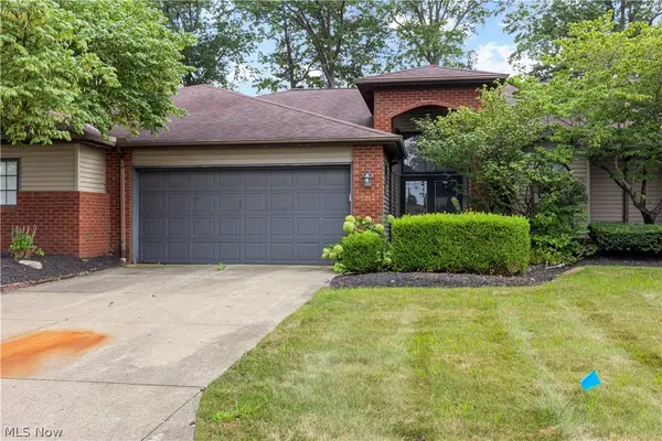 5214 Parkhurst Drive, Sheffield Village, OH 44054