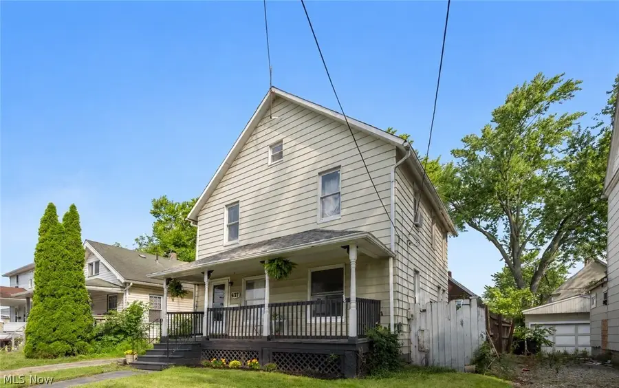 637 Dewey Avenue, Elyria, OH 44035 - #2
