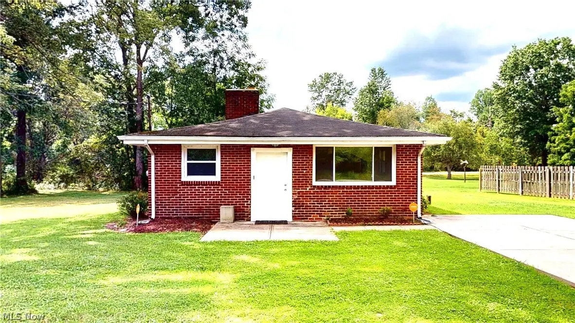 16702 Findlay Street, Chagrin Falls, OH 44023 - #1