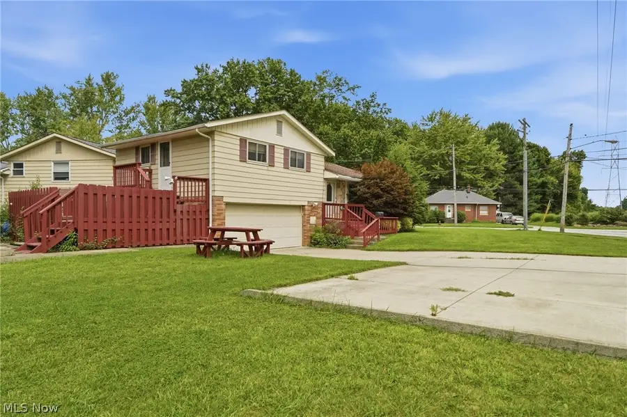 744 Edwards Drive, Berea, OH 44017 - #3