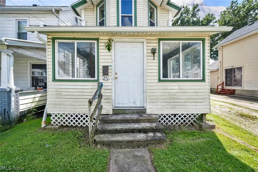 54 Brown Street, Barberton, OH 44203 - #2