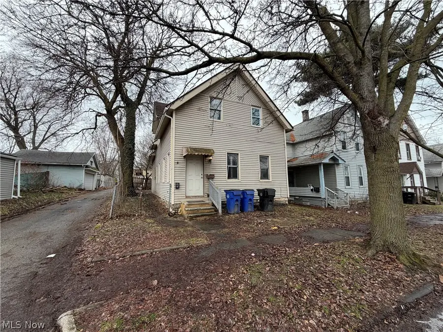 3150 W 40th Street, Cleveland, OH 44109 - #3
