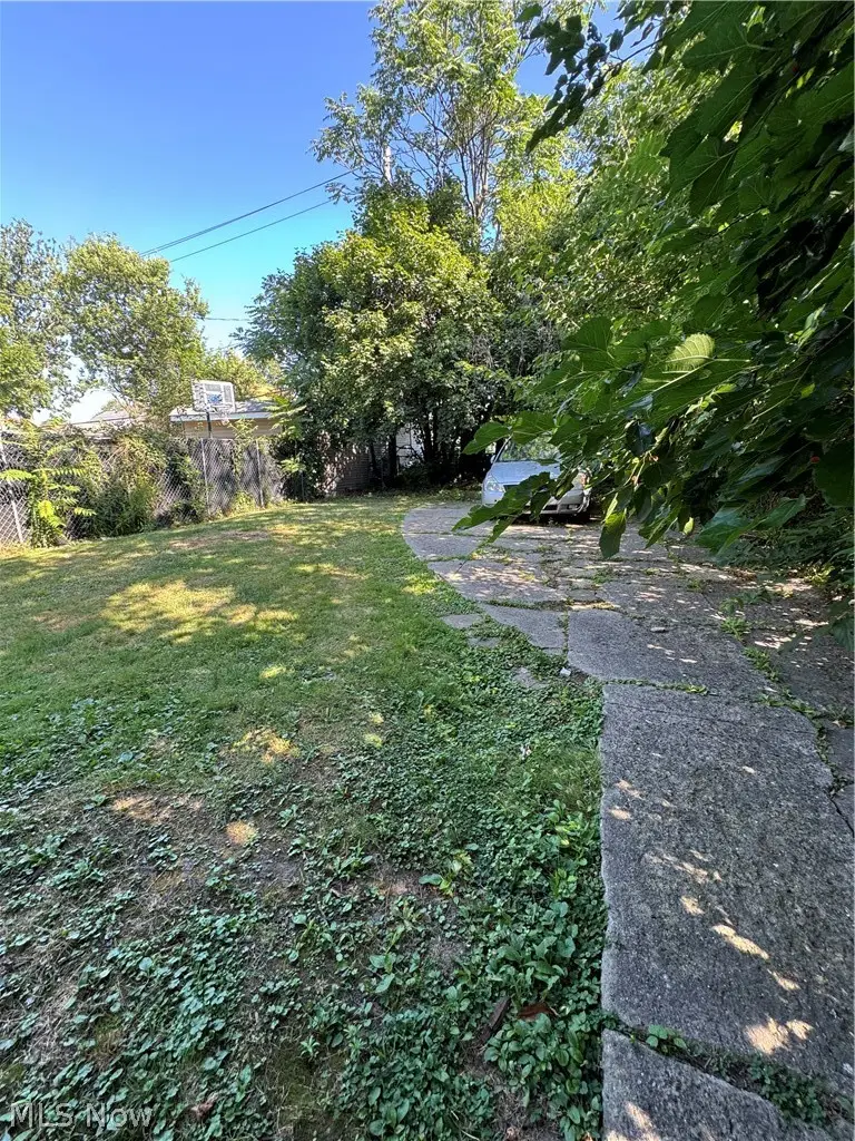 11304 Thrush Avenue, Cleveland, OH 44111 - #3
