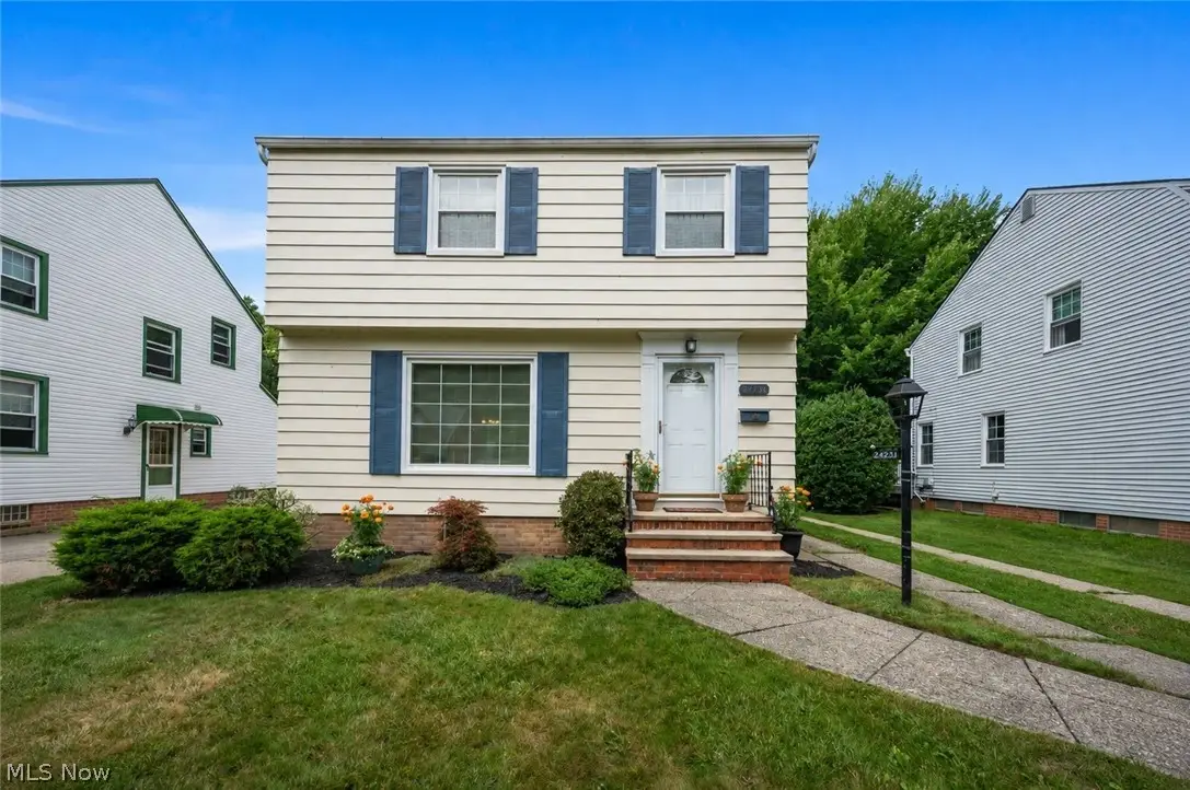 24231 Yosemite Drive, Euclid, OH 44117 - #1