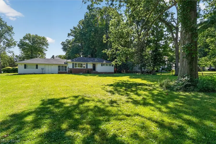 4223 Canterbury Road, North Olmsted, OH 44070 - #3