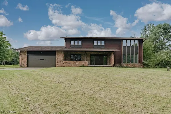 3202 Rustic Valley Drive, Medina, OH 44256