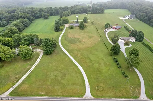 2644 Mount Eaton S Road, Dalton, OH 44618