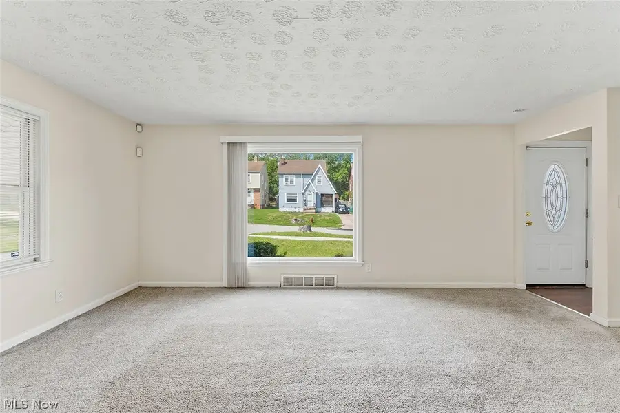19316 Milan Drive, Maple Heights, OH 44137 - #3