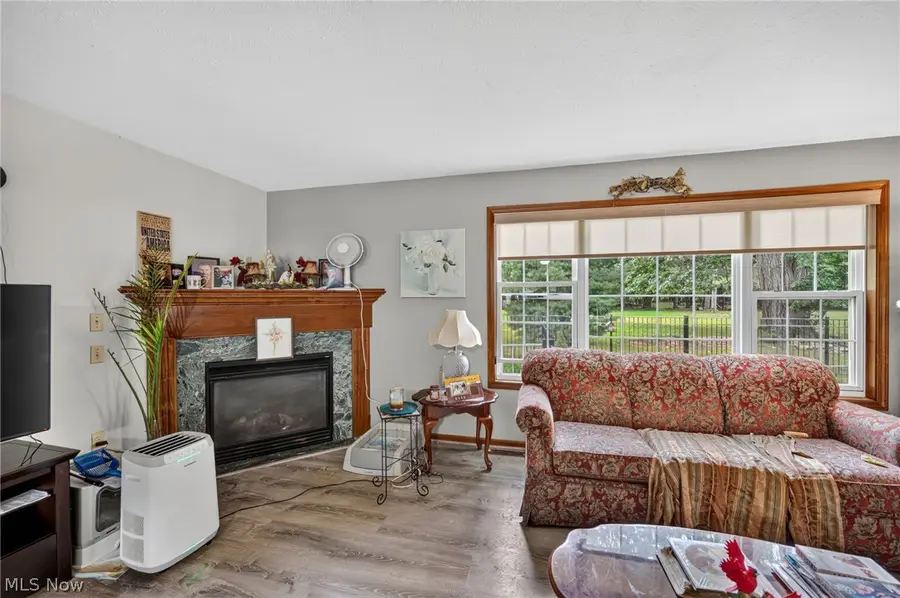 15826 Falmouth Oval, Middleburg Heights, OH 44130 - #3