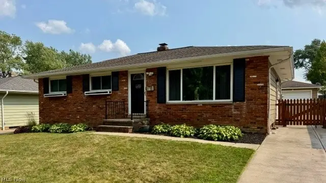 1211 Eric Lane, Cleveland, OH 44109 - #1