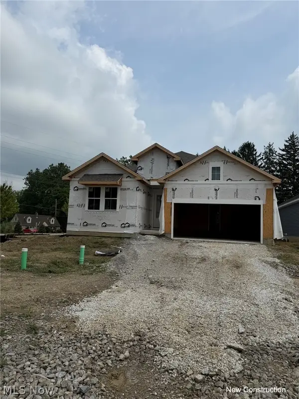 306 Delta Way, Elyria, OH 44035