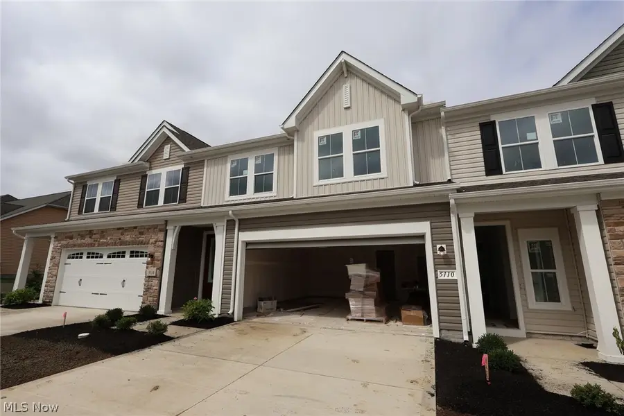 5112 Shepherds Glen, Willoughby, OH 44094 - #2