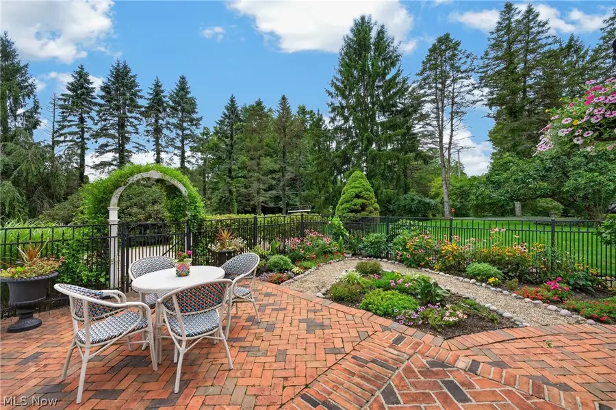 33433 Pinetree Road, Pepper Pike, OH 44124 - #3