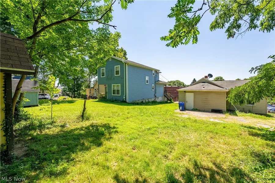 155 Fernwood Avenue, Barberton, OH 44203 - #3
