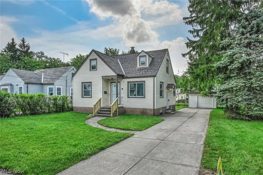 5516 Garden Street, Maple Heights, OH 44137 - #3